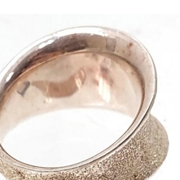 ITAOR Sterling Silver Ring - Textured Band - Picture 3 of 5